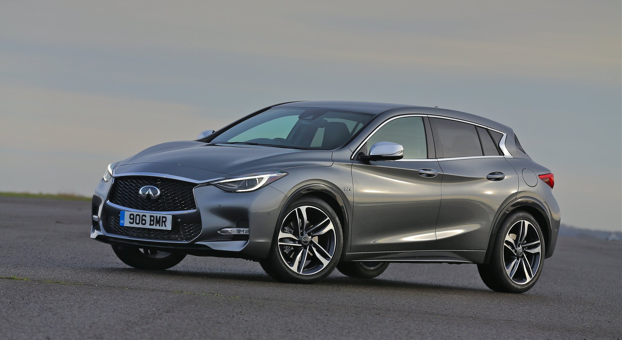 Infiniti Q30 2017-