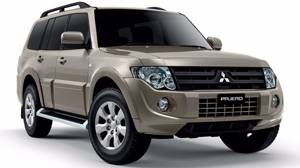 mitsubishi pajero ridicare portbagaj