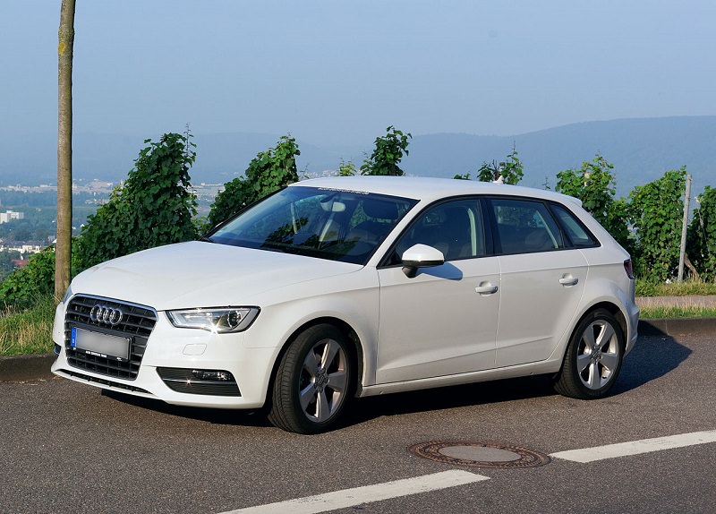 audi a3 ridicare portbagaj