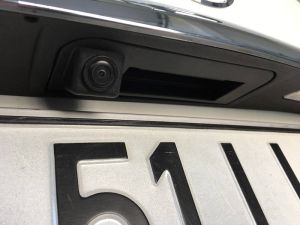 Edotec EDT-CAM513 Camera de marsarier cu prindere pe manerul portbagajului Mercedes-Benz